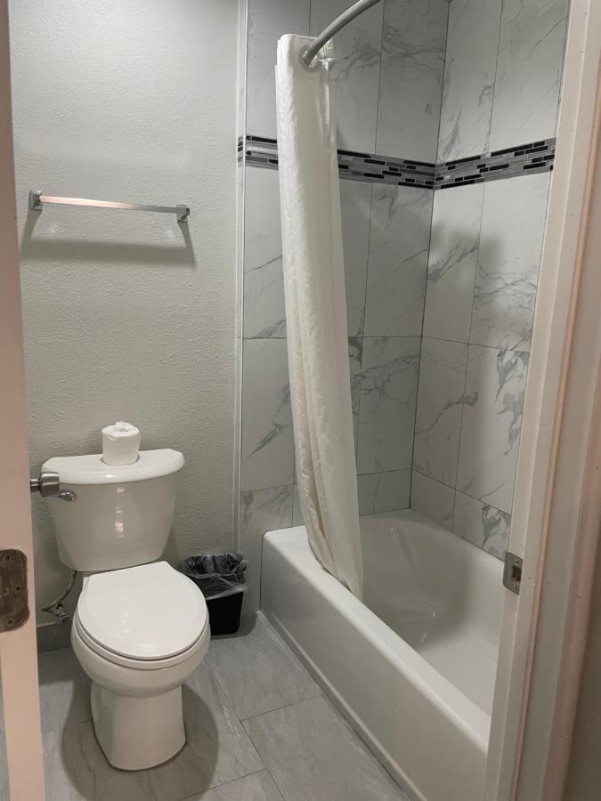 Travelodge By Wyndham Fairplex Motel Pomona