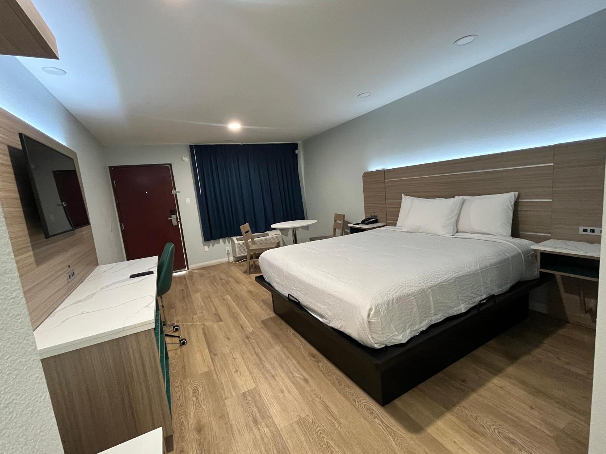 Travelodge By Wyndham Fairplex Pomona