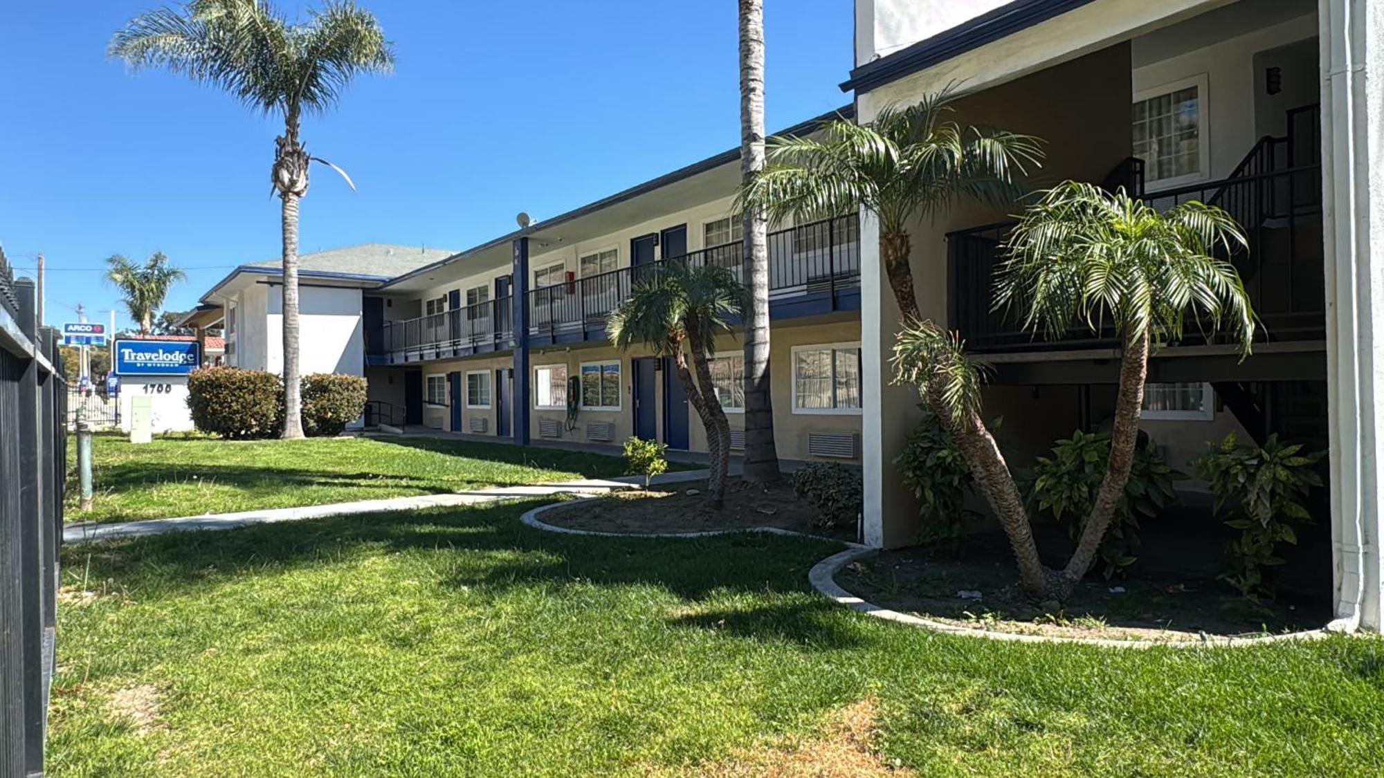 Travelodge By Wyndham Fairplex Motel